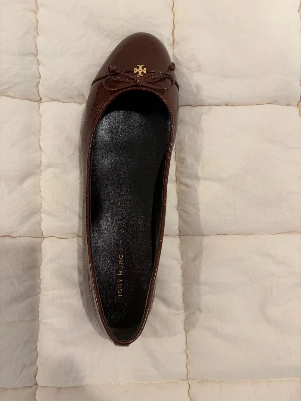 Tory Burch Brown Patent Ballet Flats with Logo Bow NEVER WORN